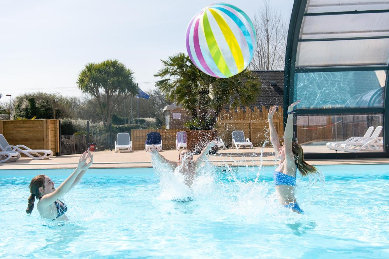 Camping Les Carolins Saint-Lo-d'Ourville Екстер'єр фото