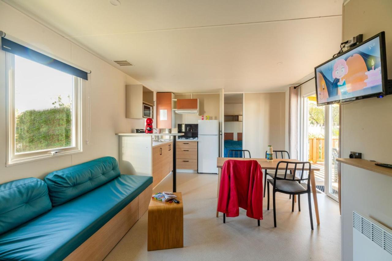 Camping Les Carolins Saint-Lo-d'Ourville Екстер'єр фото